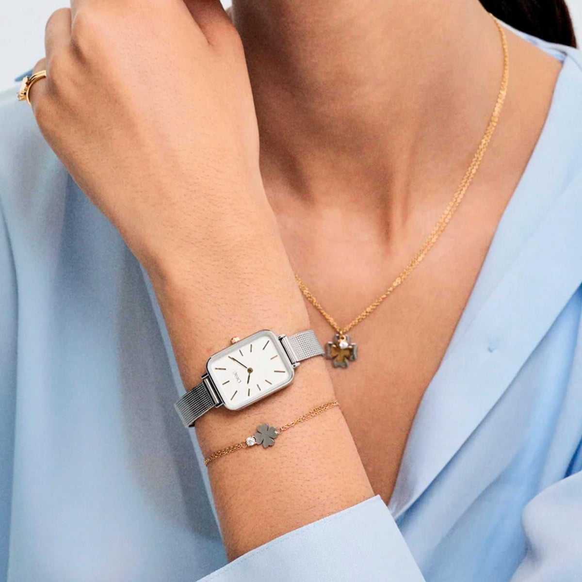 One Lucky Flower Crystal Gold Pulseira
