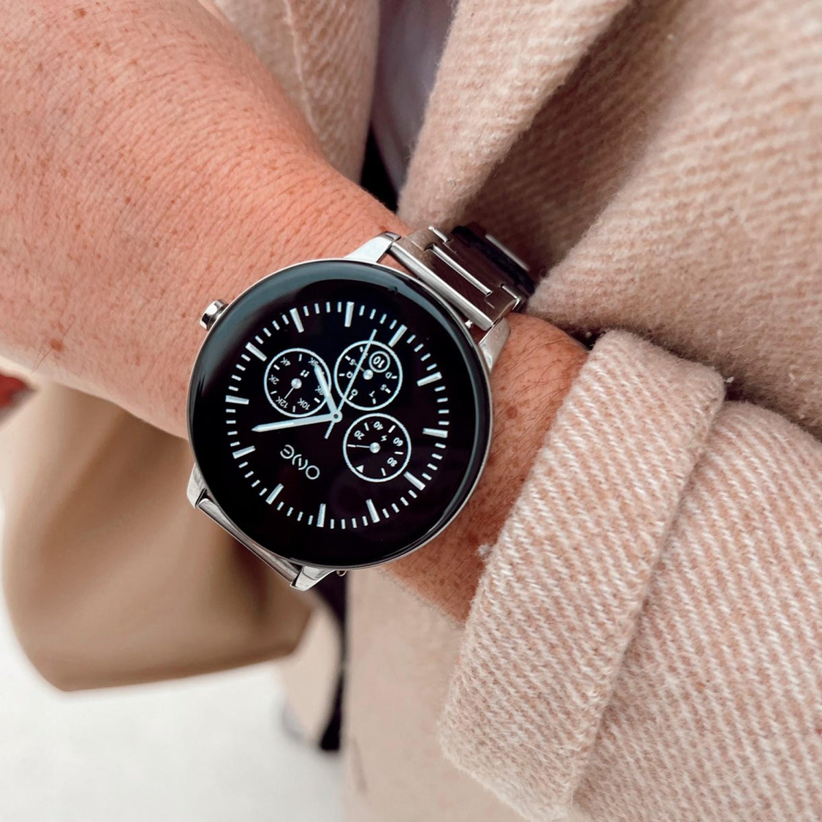 One Smartwatch IceBreaker